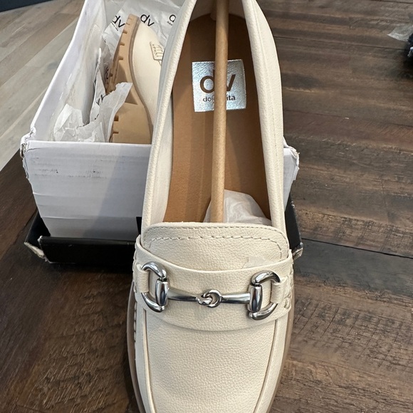 DV by Dolce Vita Beige Loafers - Picture 4 of 6